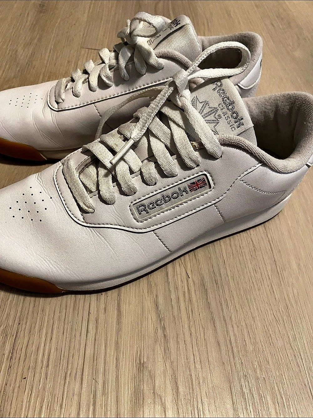 Women’s Reebok Workout Plus White & Gum bottom Sneakers - Picture 3 of 3